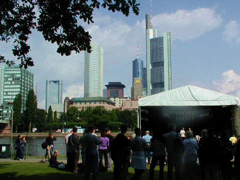 PRO ASYL auf dem evgl. Kirchentag 2001